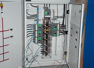 تُستخدم لمراقبة وتشغيــــــــــــــــل الأجهزة عن بُعد في المصانع والمنشآت.<br />منـــــاسبة لأنظمة المراقبة المركزية وأنظمة التصنيع والمختبرات.<br />تصمم بمعــــــايير دولية وتحقق أعلى مستويات الأداء والسلامة.<br />