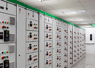 عمق 350 مم<br />القدرة تتروح من 100 ـ 400 أمبير العرض 1000 مم ـ والارتفاع 1400 مم.