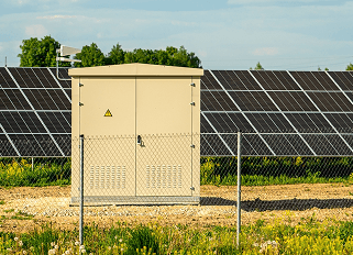 تستخدم لتغذية المرافق المختلفة وإدارة الفصـــــــــــل وحماية الأنظمة.<br />تصنع بتيـار حتى 5000 مللي أمبير وجهد 1000 فولت تيار متردد ومستمر.<br />متوفرة بأشكــــــــــــال داخلية وخارجية ومناسبة لدرجات حرارة مرتفعة.<br />